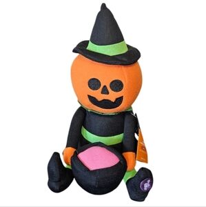 Halloween animated pumpkin witch